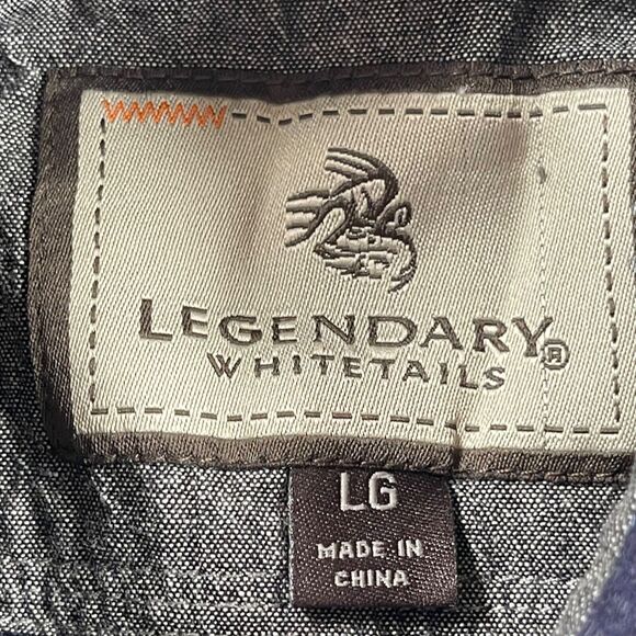 Legendary Whitetails Shirt Womens Large Navy Deer Hunting Print Cotton Flannel - Picture 8 of 16